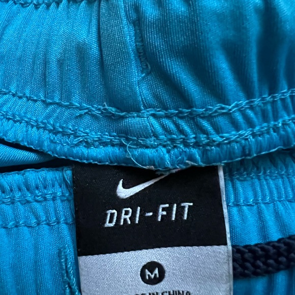 Nike dri fit running shorts - Picture 2 of 2